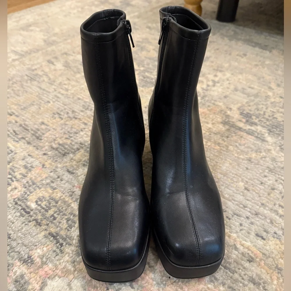 Jeffrey Campbell Black Heeled Booties - Picture 3 of 5